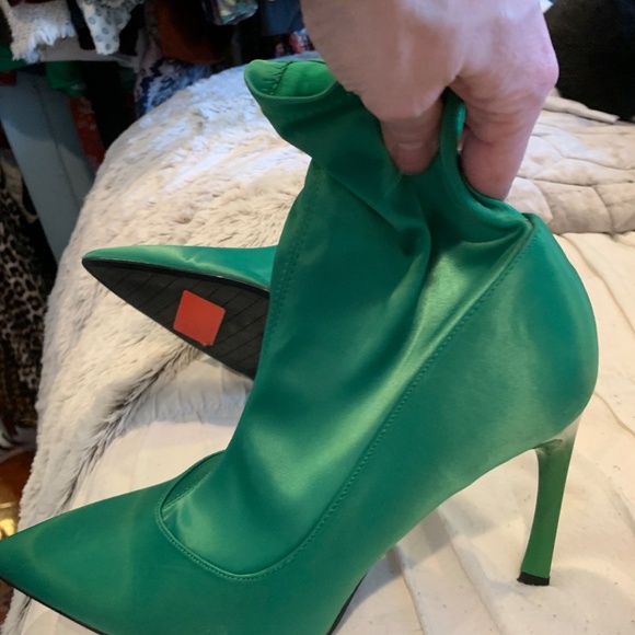 BLOGGER FAV!!! NWT! Zara green satin booties with air sole technology - Picture 5 of 8